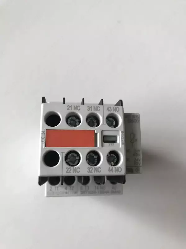 Контакторы Siemens 3RT1015-1BB44-3MA0