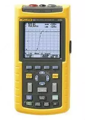 Fluke 123B/S (с футляром) — промышленный портативный осциллограф (20 МГц)