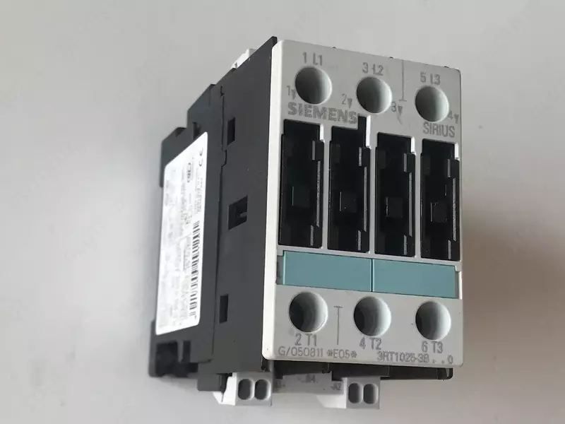 Контакторы Siemens 3RT1025-3BB40