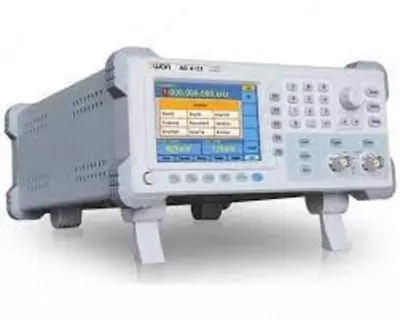 AWG-4152 — генератор сигналов специальной формы