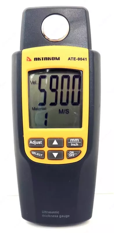 Fluke 424D — лазерный дальномер