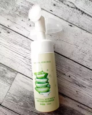 130 000 сум / шт. Пенка для очищения (умывания) кожи с экстрактом Алоэ