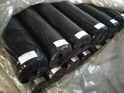 Qora polietilen plyonka