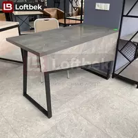 Loft uslubidagi yozuv stoli. RS-Kv modeli