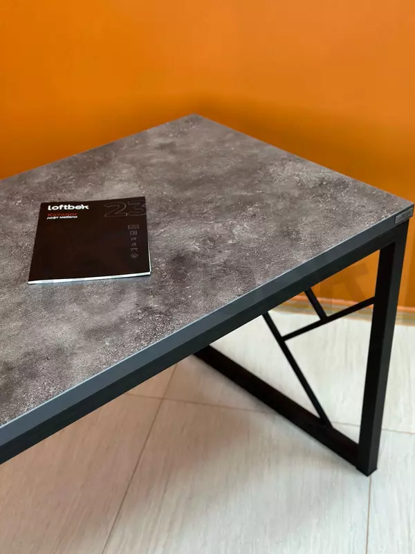 825 000 so'm Loft uslubidagi yozuv stoli. RS-5 modeli