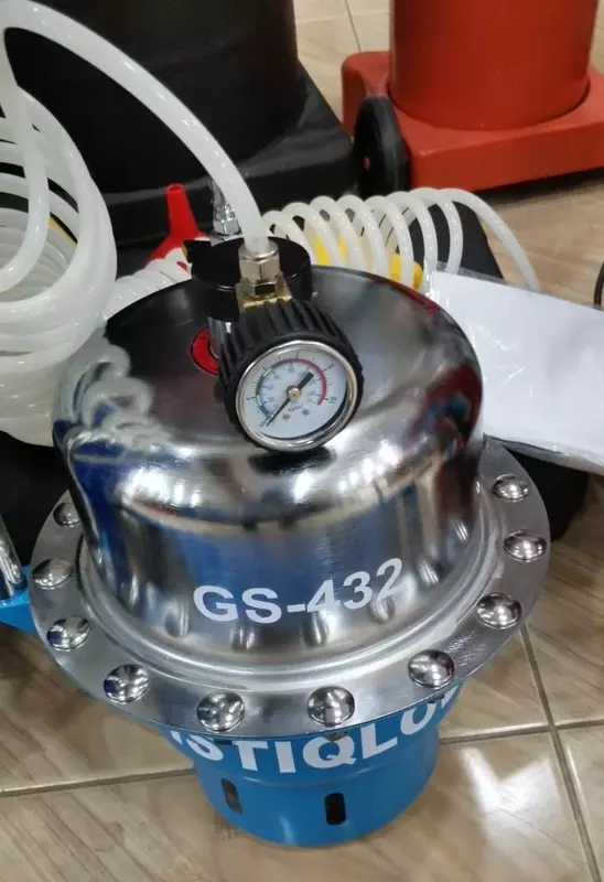 Установка для замены тормозной жидкости - по запросу