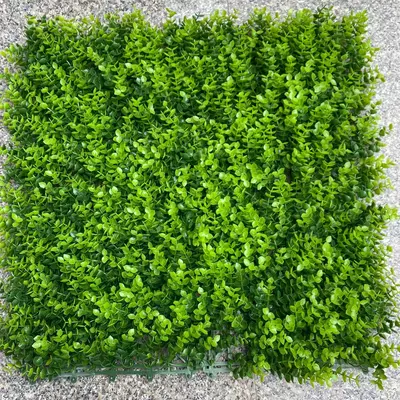 Искусственные цветы на стену М29