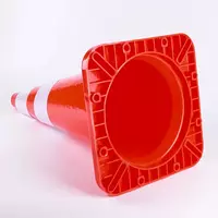   Qaytaruvchi plyonkali plastik yol konusi ZC-049  700 mm  qizil