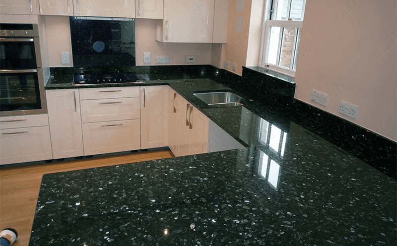 Гранит Emerald Perl