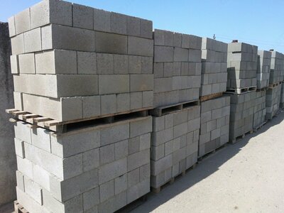 Devorlarga moljallangan beton bloklar