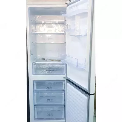 Бытовой двухкамерный холодильник "ARTEL HD 430 RWENЕ" С дисплеем (Белый)