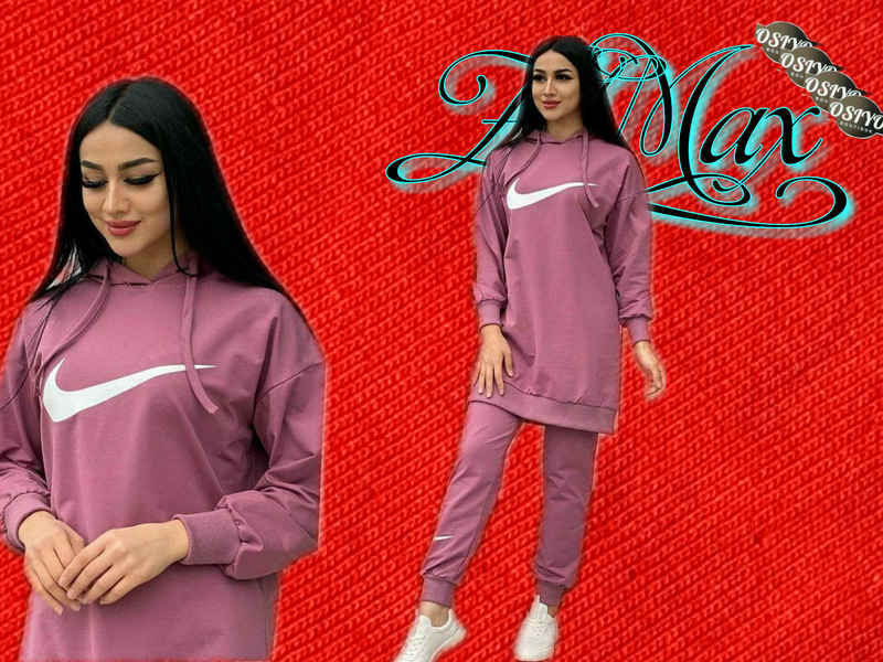 Uzoq qisma bilan ayollar ikki qism Chakana savdo