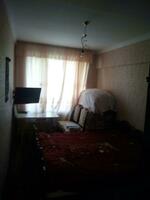  4 xonali kvartira sotaman. Yunusobod 4-chorak. Maishiy texnika zanjiri cometa.uz