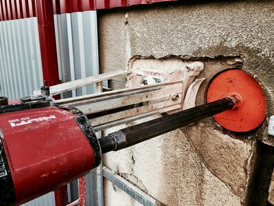 Услуги алмазного бурения отверстий