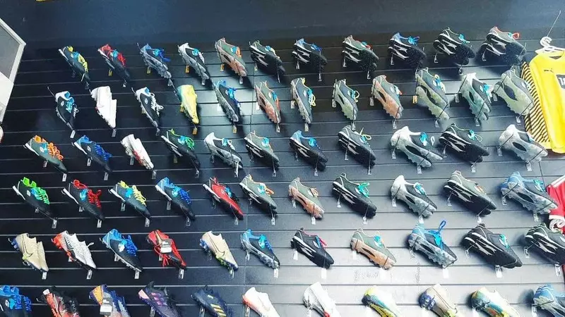 Кроссовки - 150 000 сум