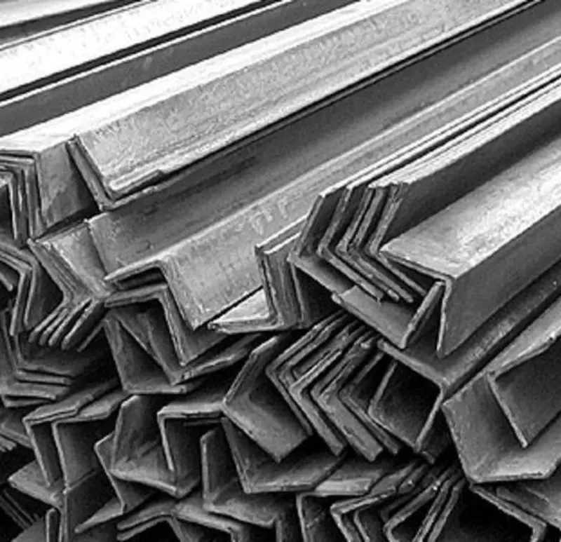  Уголок стальной равнополочный L 50х50х5 мм  Ст3 - 