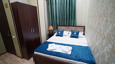 STANDART KING-SIZE BED ROOM (СТАНДАРТНЫЙ НОМЕР С КРОВАТЬЮ KING-SIZE)