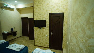 350 000 so'mdan KLASSIK HOZIRLI YUKLI XONA (CLASSIC TRIPLE ROOM)