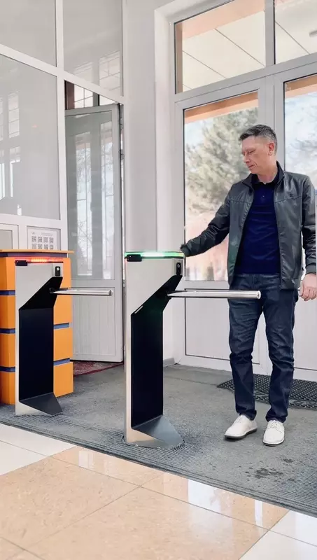 Avtomatik monopod turniket