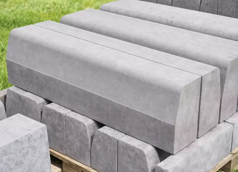   Бордюр БР 300-30-18 в городе Навои