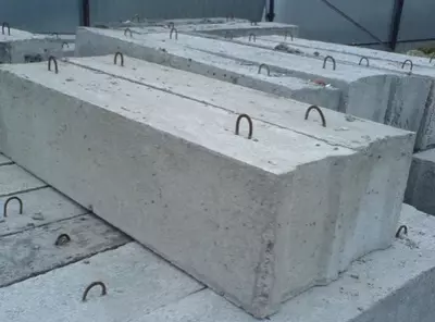   Ilgaksiz FBS 12-4-6 poydevor bloki (temir-beton)