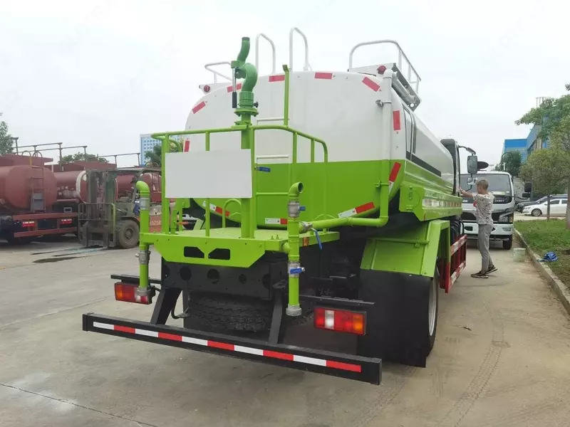 Водовоз Howo (10 тонн) - 498 867 350 сум