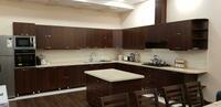 Кухонный гарнитур коричневого цвета - по запросу