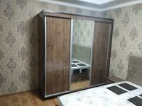 Шкаф купе коричневого цвета с зеркалом - по запросу