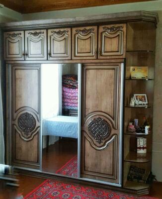 Шкаф купе каштанового цвета 1