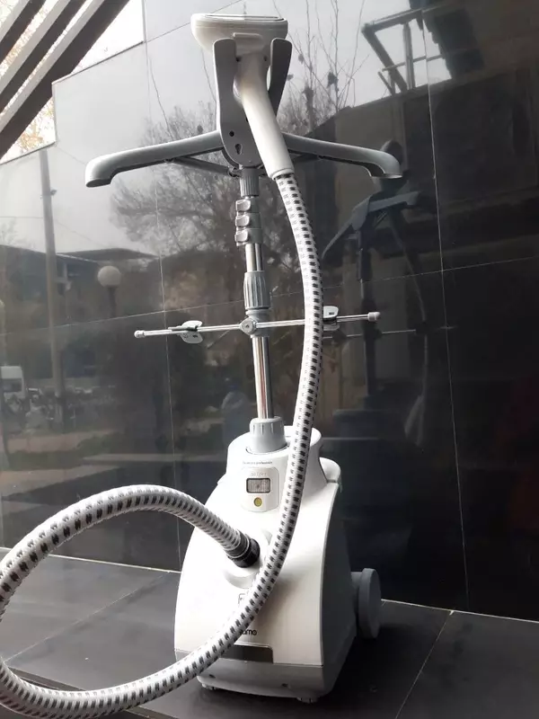 Отпариватель Bergamo BG-GS1507C