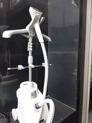 Отпариватель Bergamo BG-GS1507C