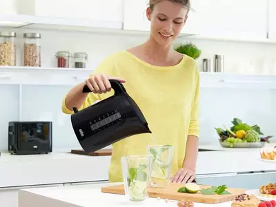 Электрический чайник Braun WK3100BK