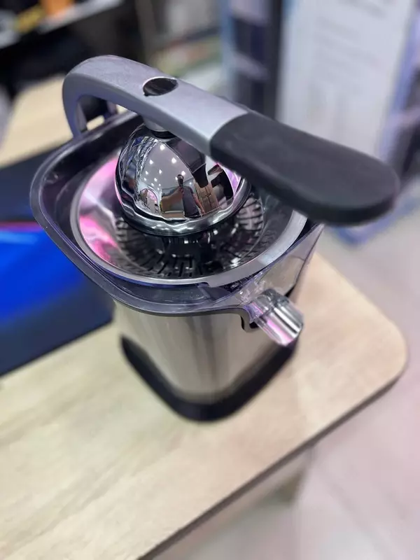 Qo'lda press bilan sitrus sharbat chiqargich CJ118-2248