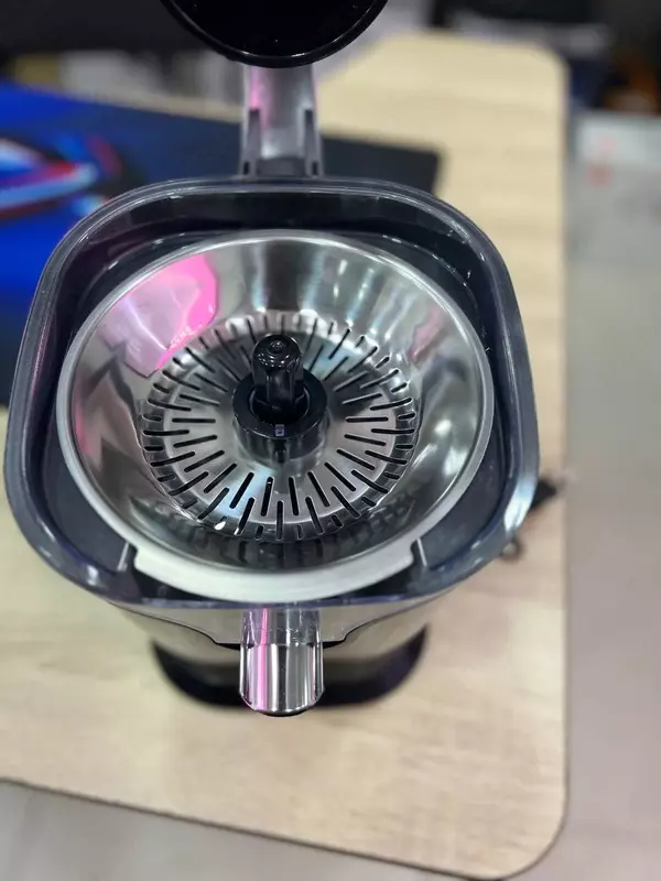 Qo'lda press bilan sitrus sharbat chiqargich CJ118-2248