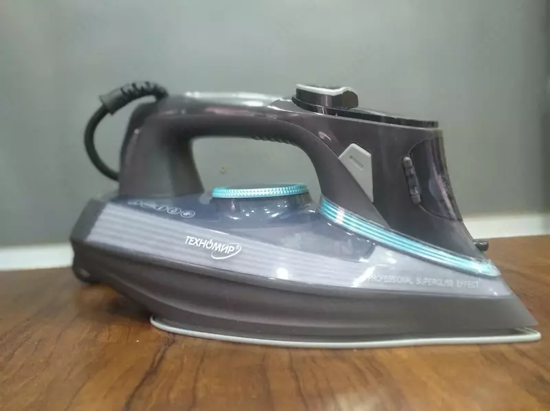 Утюг "Техномир" TH-7588