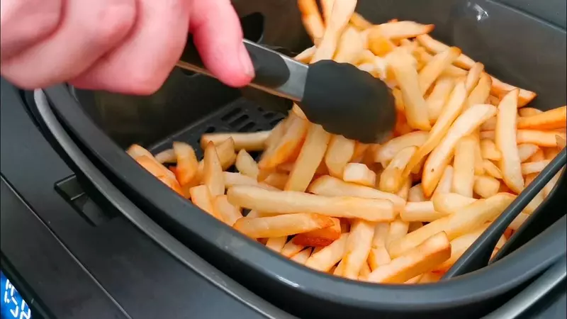 Aerofriturnitsa aerogril 8 l Uakeen ZL-1701