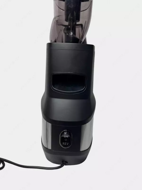 Шнековая соковыжималка комерсионин для кафе и ресторанов Uakeen germany