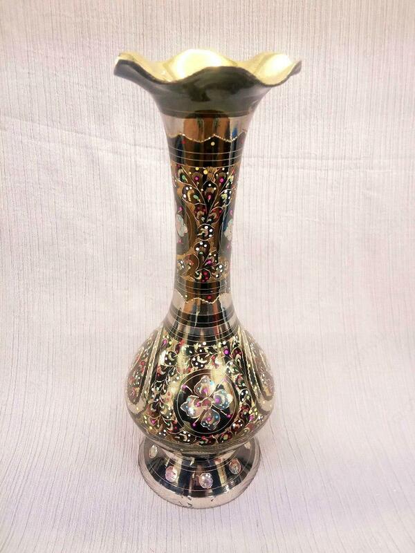 Сувенирные инкрустированные вазы под цветы