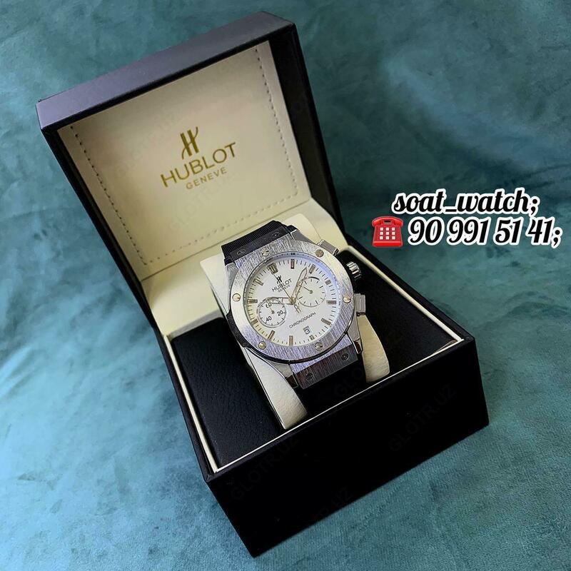 Erkaklar "HUBLOT" ni tomosha qiladilar (B nusxasi)