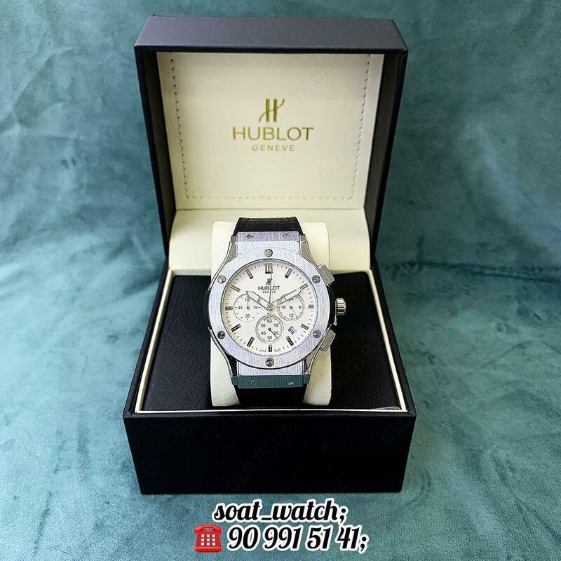 Erkaklar "HUBLOT" ni tomosha qiladilar (B nusxasi)