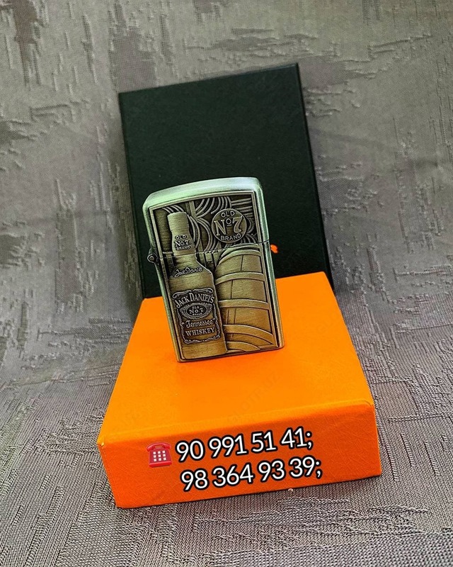 "JAKK DANIEL'S" logotipi bilan engilroq "LIGHTER"