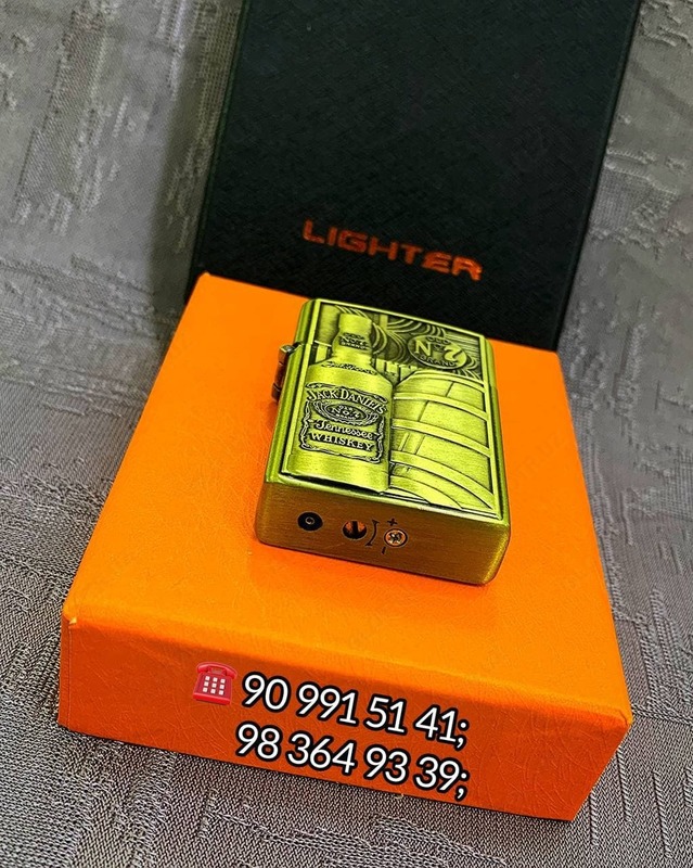 "JAKK DANIEL'S" logotipi bilan engilroq "LIGHTER" Chakana savdo