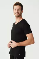   AQSh futbolkasi POLO ASSN