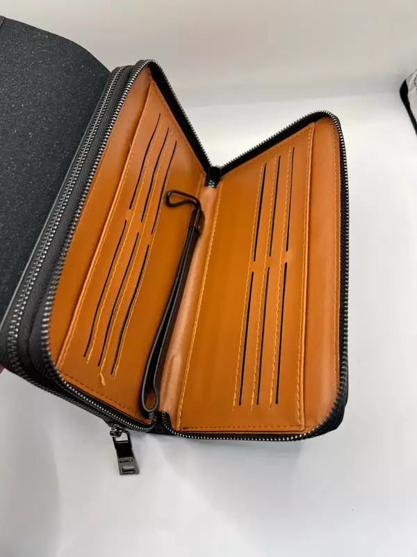 188 000 сум Мужской кожаный портмоне Hermes в чёрном цвете