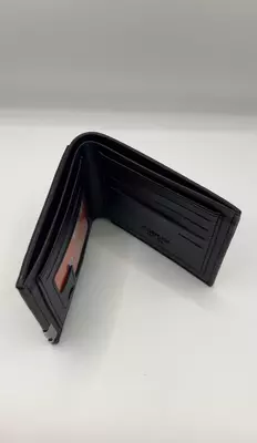 Chaqmoqli ekocharmdan erkaklar hamyoni - qora rangda - 48 000 so'm / dona