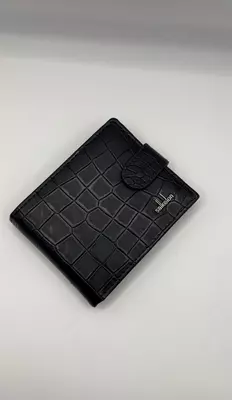 Chaqmoqli ekocharmdan erkaklar hamyoni - qora rangda