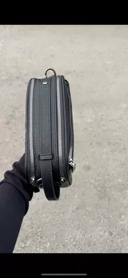 Erkaklar sumkasi (qora