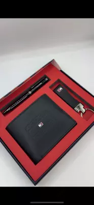 Подарочный набор Tommy Hilfiger: портмоне  брелок и ручка