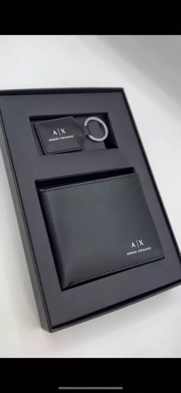 Подарочный набор Armani: портмоне и брелок из чёрной кожи