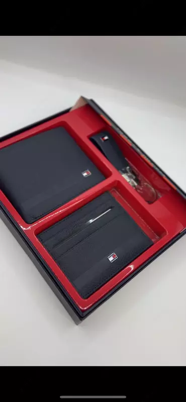 Подарочный набор Tommy Hilfiger: портмоне  брелок и ручка